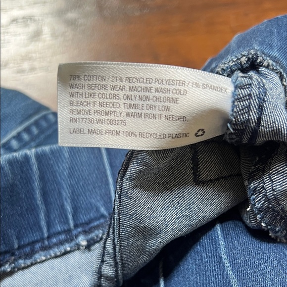 Women's Blue Jeans - Picture 5 of 8